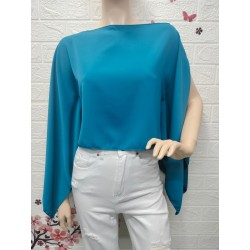 Blusa cuello barco con...