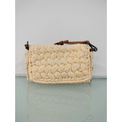 Bandolera de tela con correa