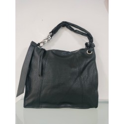 Bolso grande con correa