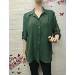Camisa con botones detalle...