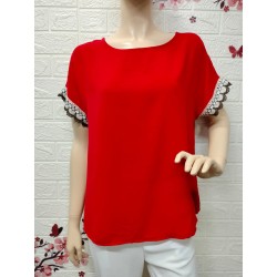 Camiseta con detalle de...
