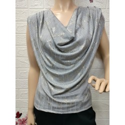 Blusa o top de mujer con un...