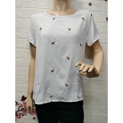 Camiseta tipo blusa con...