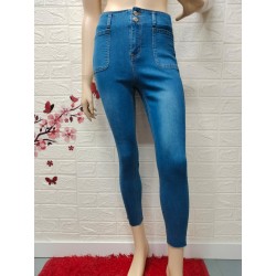 Jeans estilo clásico con...