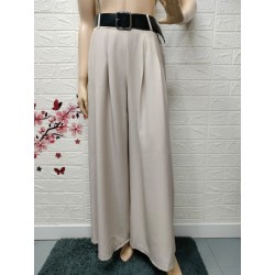 Pantalón de pierna ancha...