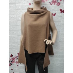 Capa tipo chaleco cuello...