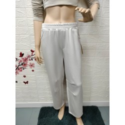 Pantalón con cintura...