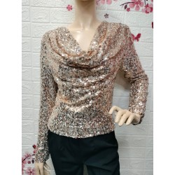 Blusa cubierta de...