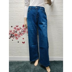 Vaquero, tiene un corte de...