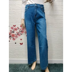 Jeans con un corte de...