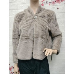 Chaqueta corta tipo bolero...