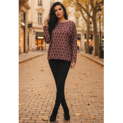 Blusa con rombos y brillos...