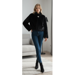 Chaqueta corta de pelo...