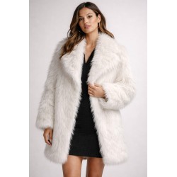 Abrigo de pelo sintético...