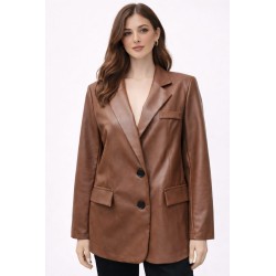 Blazer de cuero sintético...